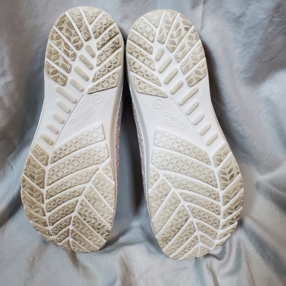 COPY - Dansko Women's molded sea shells EVA clog size 40 - Picture 6 of 10